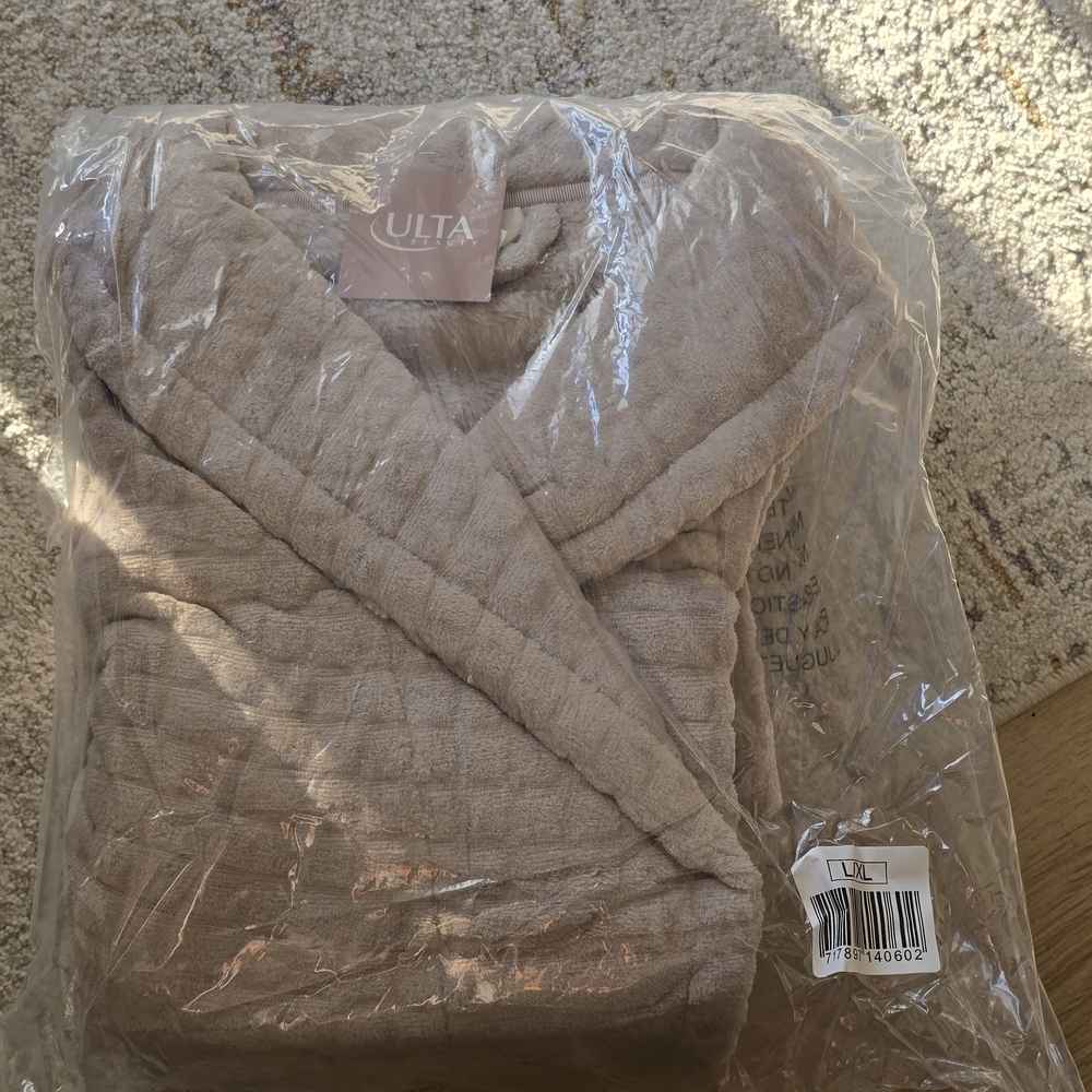Ulta Beauty Cozy Taupe Wrap